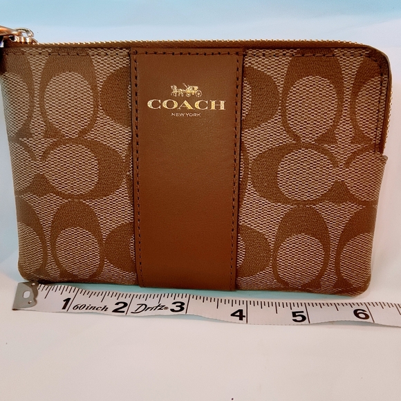 NWT COACH Corner Zip Wristlet in Signature Canvas, Khaki &Saddle Brown, F58035 - Picture 11 of 14
